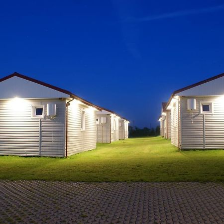 Cuma Camp Vila Sarbinowo Exterior foto