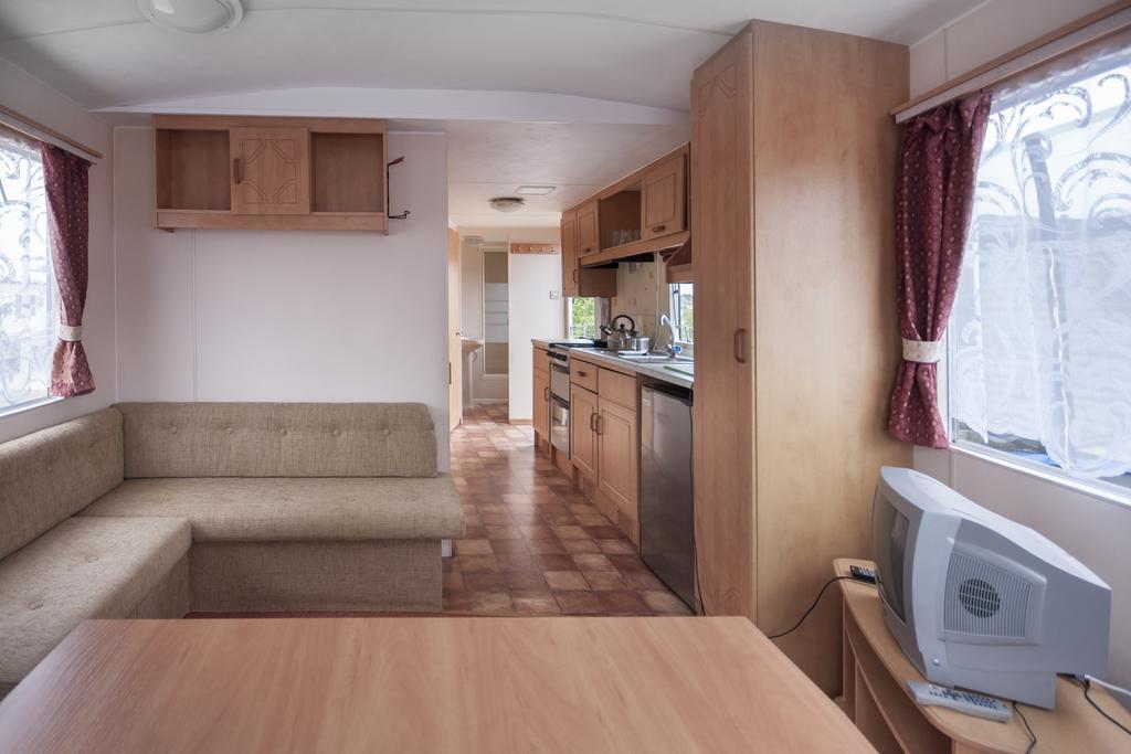 Cuma Camp Vila Sarbinowo Exterior foto