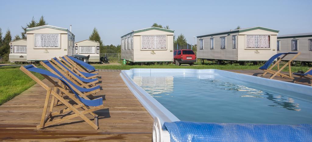 Cuma Camp Vila Sarbinowo Exterior foto