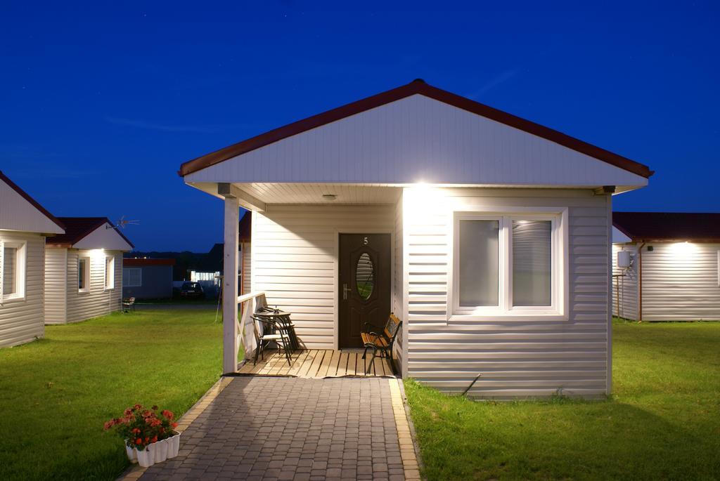 Cuma Camp Vila Sarbinowo Exterior foto