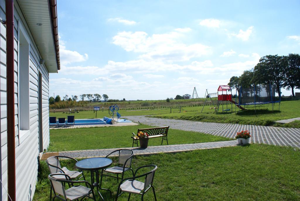 Cuma Camp Vila Sarbinowo Exterior foto
